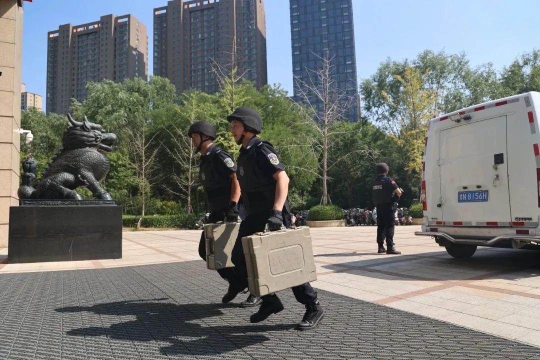 【“暑”你最美】致敬堅(jiān)守烈日下的守押、運(yùn)維隊(duì)員